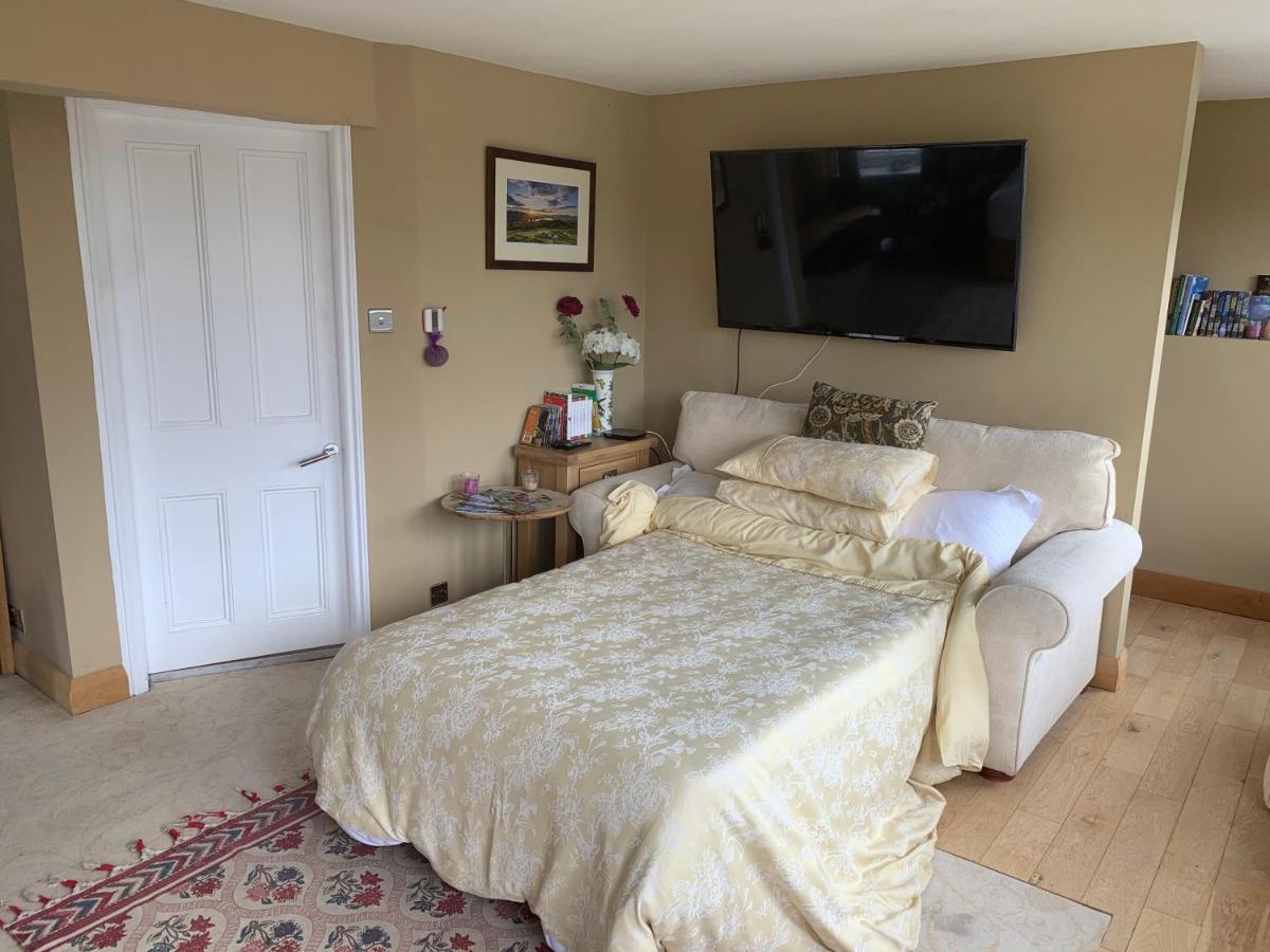 The Penthouse Bowness Luxury Loft Jacuzzi Bath & Complimentary Lakeview Spa Membership Extérieur photo